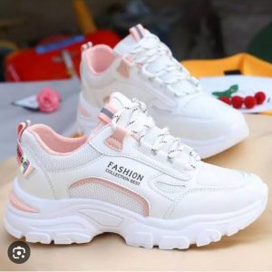 Sepatu dewasa fashion // sepatu sneaker // sepatu volly // sepatu olahraga // sepatu casual